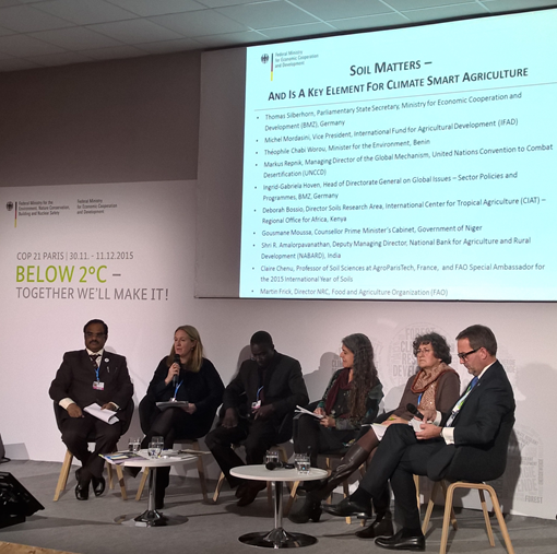 Deborah Bossio took part in a panel discussion on soils at a COP21 side event.
