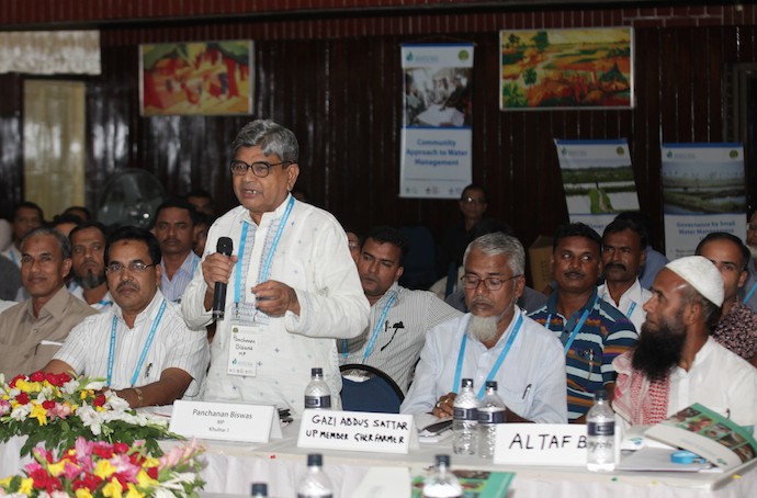 Voices from the field: citizens from the polder zone speak about their issues and experiences. Photo: WorldFish