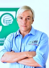 Ruben G, Echeverría