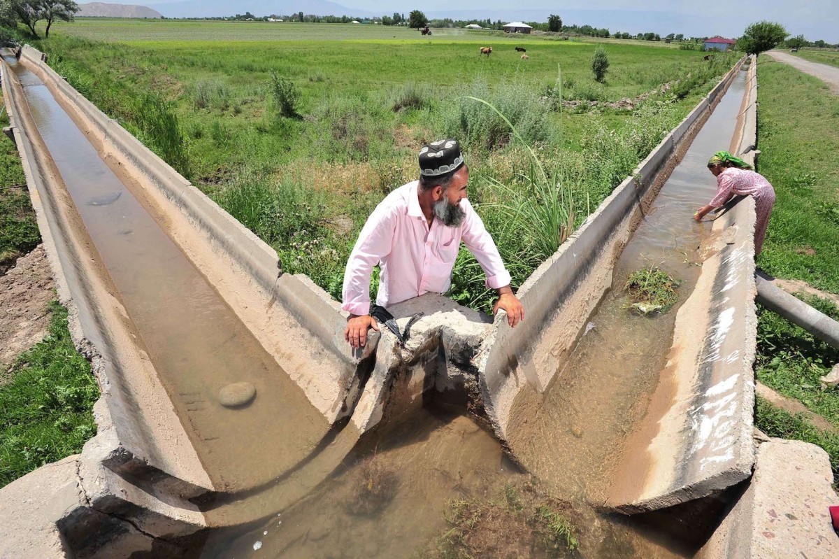 Irrigation in Tajikistan irrigating Tajikistan